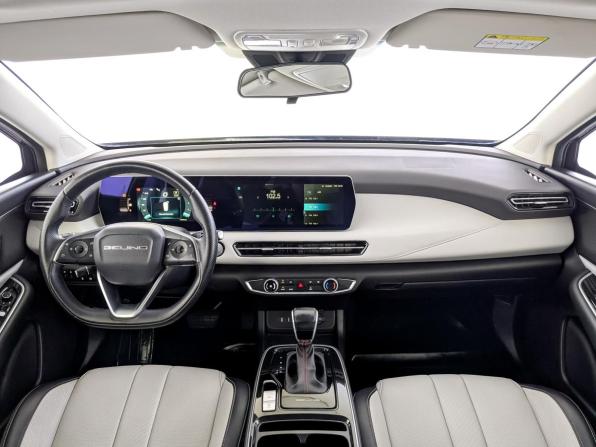 BAIC U5 Plus с пробегом 2023 года, цена 700 000 рублей, 130341 км, седан, Автокод Объявления