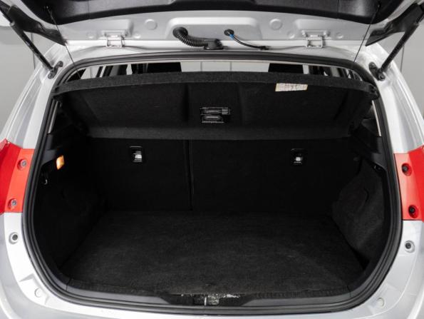 Toyota Auris II с пробегом 2013 года, цена 1 150 000 рублей, 177714 км, хэтчбек, Автокод Объявления