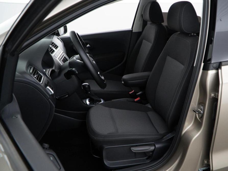 Volkswagen Polo V Рестайлинг Москва  - изображение 10