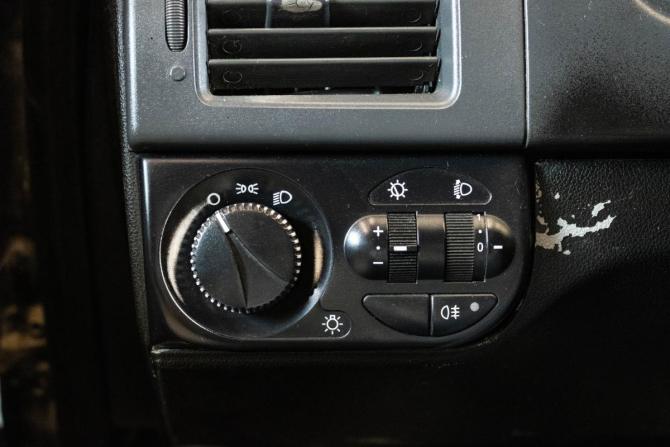 Lada (ВАЗ) Priora I с пробегом 2012 года, цена 259 000 рублей, 246852 км, хэтчбек, Автокод Объявления