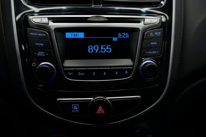 Hyundai Solaris I Рестайлинг с пробегом 2015 года, цена 1 080 000 рублей, 204000 км, хэтчбек, Автокод Объявления