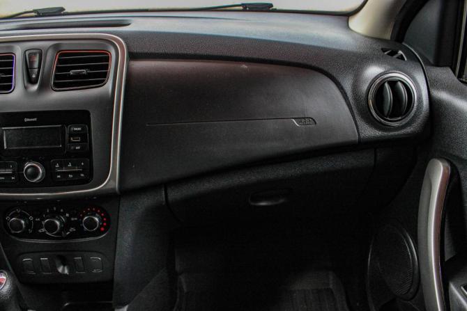 Renault Logan II Рестайлинг с пробегом 2020 года, цена 1 099 000 рублей, 82862 км, седан, Автокод Объявления