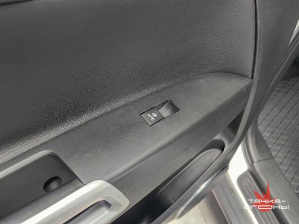 Opel Antara I Рестайлинг с пробегом 2014 года, цена 1 099 000 рублей, 156000 км, внедорожник, Автокод Объявления