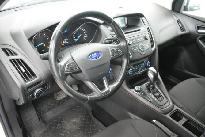 Ford Focus III Рестайлинг с пробегом 2015 года, цена 899 000 рублей, 147000 км, седан, Автокод Объявления