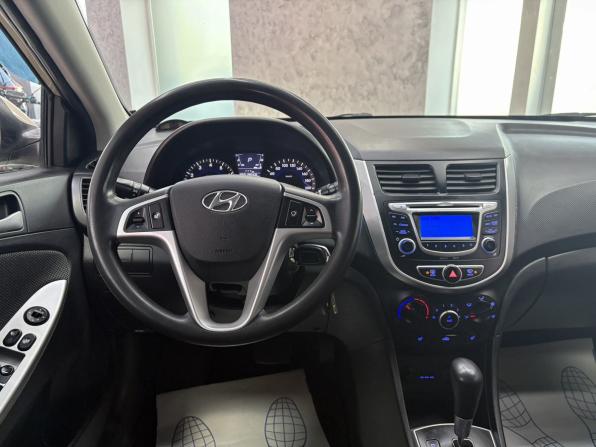 Hyundai Solaris I с пробегом 2013 года, цена 775 000 рублей, 219558 км, хэтчбек, Автокод Объявления