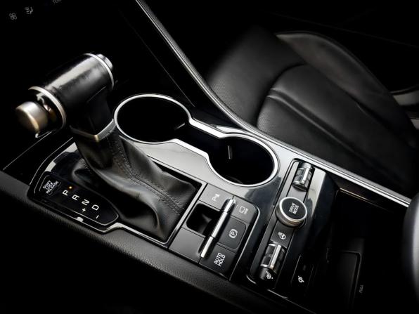 Kia K5 III с пробегом 2021 года, цена 2 710 000 рублей, 84153 км, седан, Автокод Объявления