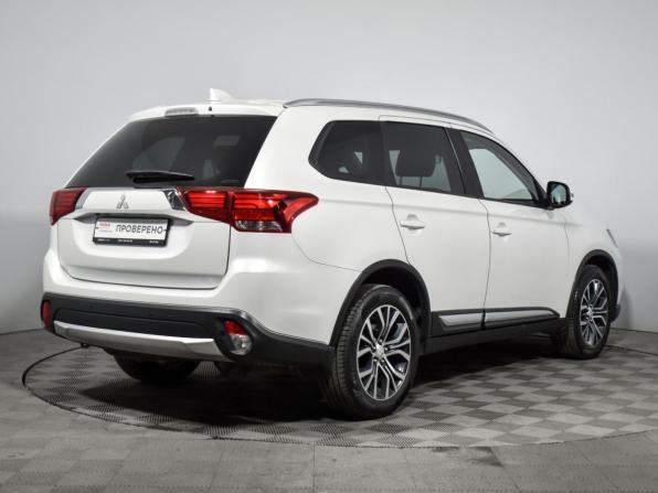 Mitsubishi Outlander III Рестайлинг 2 с пробегом 2017 года, цена 1 690 000 рублей, 194000 км, внедорожник, Автокод Объявления