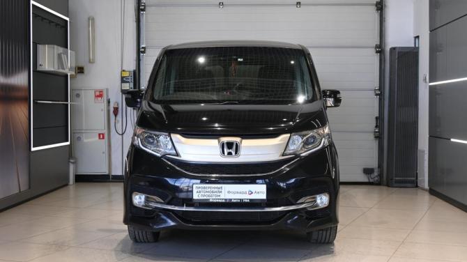 Honda Stepwgn V с пробегом 2016 года, цена 1 879 000 рублей, 132347 км, минивэн, Автокод Объявления