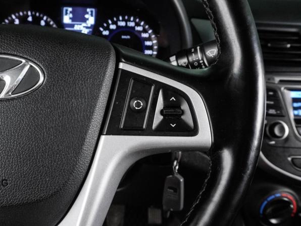 Hyundai Solaris I Рестайлинг с пробегом 2016 года, цена 939 000 рублей, 206165 км, седан, Автокод Объявления
