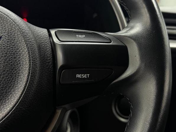 Kia Rio IV Рестайлинг с пробегом 2021 года, цена 1 849 000 рублей, 59205 км, хэтчбек, Автокод Объявления