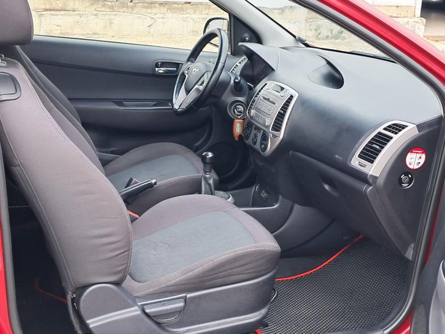 Hyundai i20 I Набережные Челны  - изображение 13