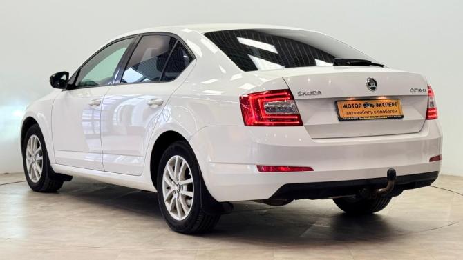 Skoda Octavia III (A7) с пробегом 2014 года, цена 970 000 рублей, 236347 км, лифтбек, Автокод Объявления