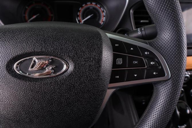 Lada (ВАЗ) Vesta I Рестайлинг (NG) с пробегом 2024 года, цена 1 449 000 рублей, 19500 км, седан, Автокод Объявления