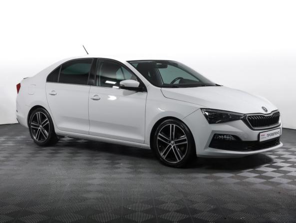 Skoda Rapid II с пробегом 2022 года, цена 1 663 000 рублей, 96241 км, лифтбек, Автокод Объявления