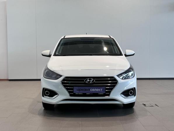 Hyundai Solaris II с пробегом 2017 года, цена 1 300 000 рублей, 112529 км, седан, Автокод Объявления