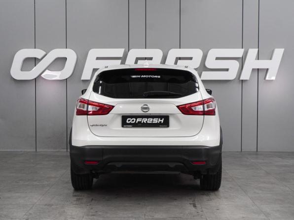 Nissan Qashqai II с пробегом 2018 года, цена 1 696 000 рублей, 145300 км, внедорожник, Автокод Объявления