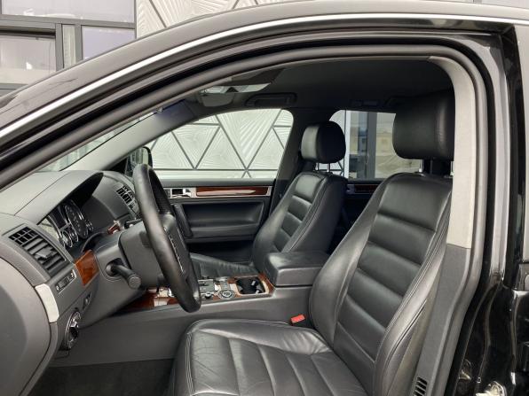 Volkswagen Touareg I с пробегом 2004 года, цена 749 000 рублей, 335040 км, внедорожник, Автокод Объявления