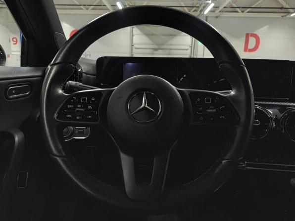 Mercedes-Benz A-Класс IV (W177) с пробегом 2019 года, цена 1 955 000 рублей, 83001 км, седан, Автокод Объявления