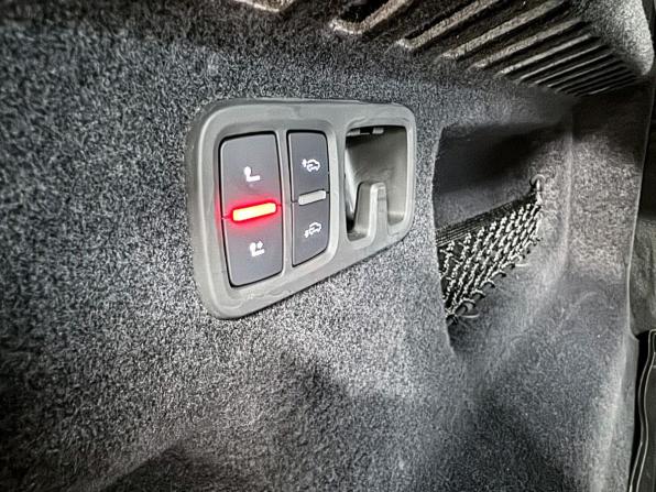Audi Q8 I (4M) Рестайлинг с пробегом 2024 года, цена 12 200 000 рублей, 18500 км, внедорожник, Автокод Объявления