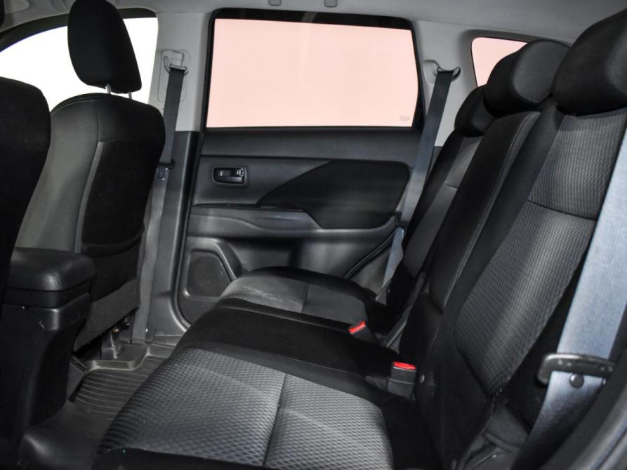 Mitsubishi Outlander III Рестайлинг 2 Санкт-Петербург  - изображение 13