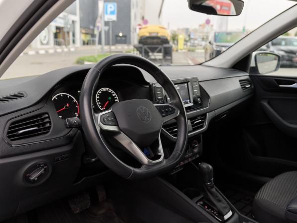 Volkswagen Polo VI с пробегом 2022 года, цена 1 748 000 рублей, 68191 км, лифтбек, Автокод Объявления