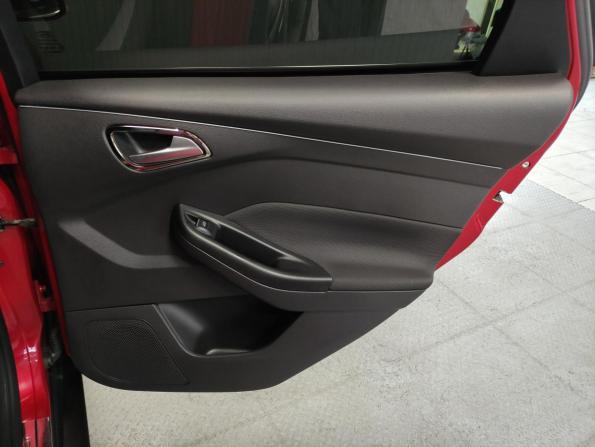 Ford Focus III с пробегом 2012 года, цена 1 039 000 рублей, 147688 км, хэтчбек, Автокод Объявления