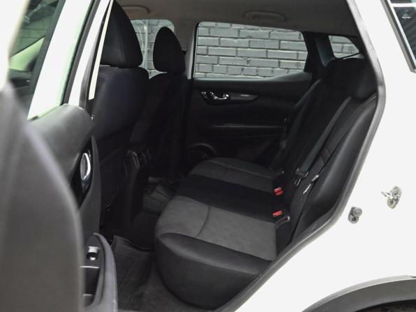 Nissan Qashqai II с пробегом 2015 года, цена 1 900 000 рублей, 111075 км, внедорожник, Автокод Объявления