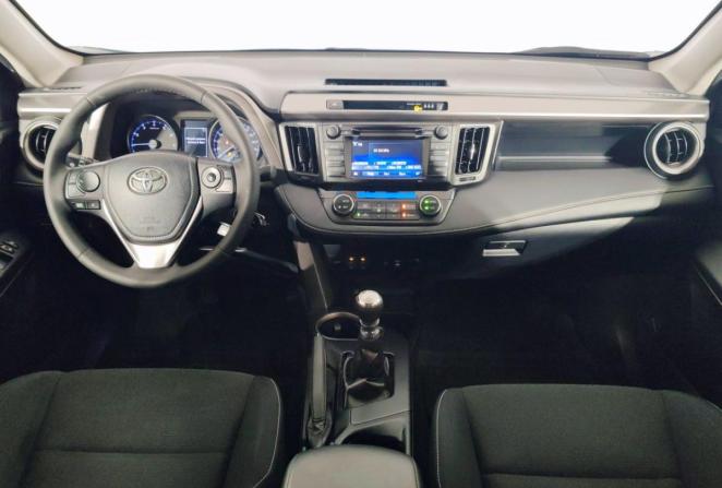 Toyota RAV4 IV (XA40) Рестайлинг с пробегом 2016 года, цена 1 880 000 рублей, 226719 км, внедорожник, Автокод Объявления