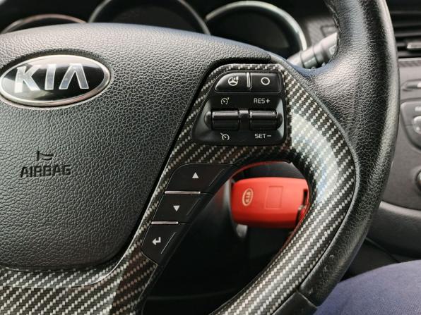 Kia Ceed II с пробегом 2014 года, цена 1 049 000 рублей, 187546 км, хэтчбек, Автокод Объявления