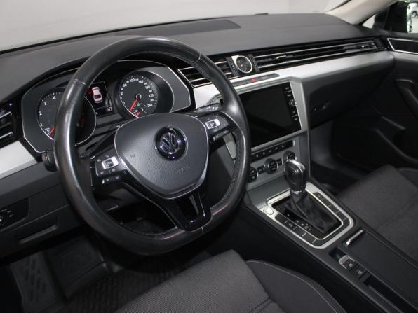 Volkswagen Passat B8 с пробегом 2019 года, цена 2 499 900 рублей, 45406 км, седан, Автокод Объявления