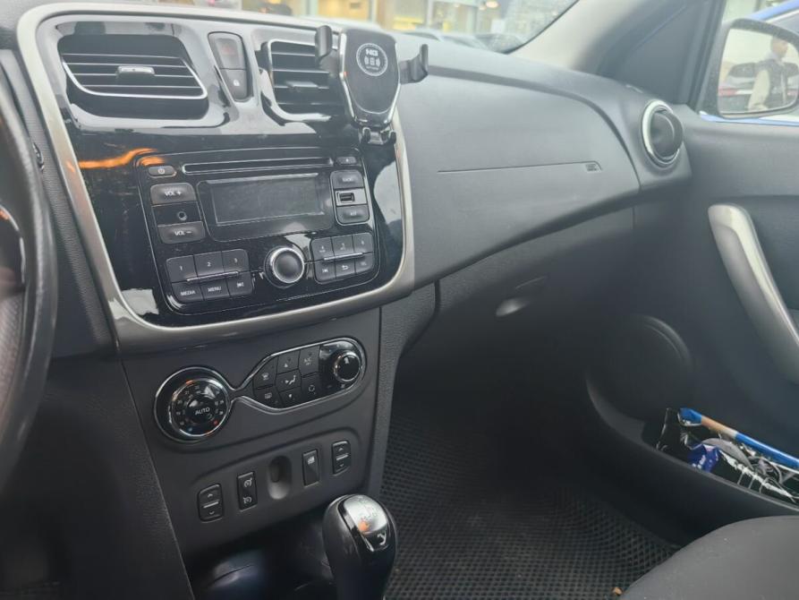 Renault Sandero II Санкт-Петербург  - изображение 2