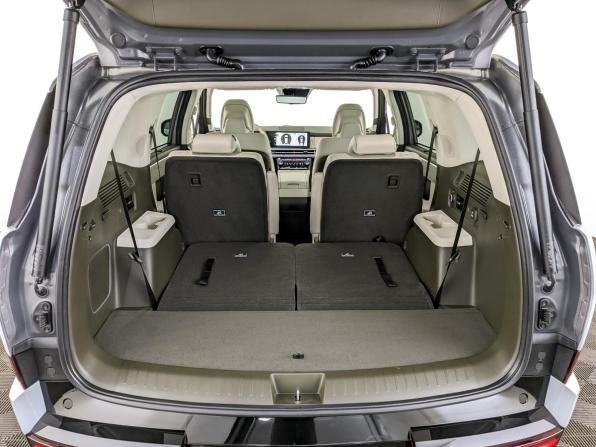 Hyundai Santa Fe V (MX5) с пробегом 2025 года, цена 5 250 000 рублей, 12874 км, внедорожник, Автокод Объявления