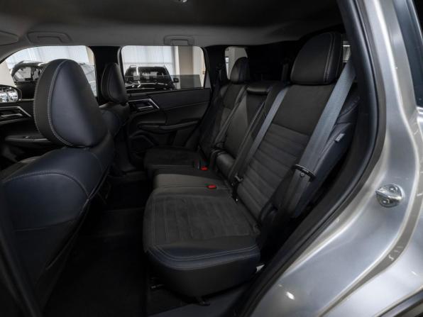 Mitsubishi Outlander IV с пробегом 2022 года, цена 4 050 000 рублей, 58520 км, внедорожник, Автокод Объявления
