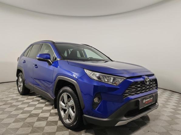 Toyota RAV4 V (XA50) с пробегом 2022 года, цена 3 349 000 рублей, 102698 км, внедорожник, Автокод Объявления