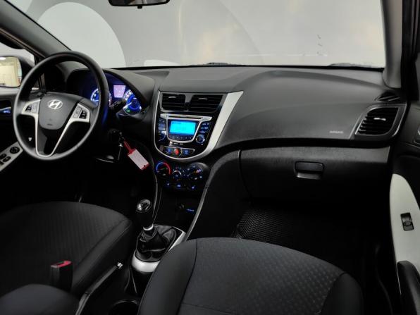 Hyundai Solaris I с пробегом 2011 года, цена 595 000 рублей, 204144 км, хэтчбек, Автокод Объявления
