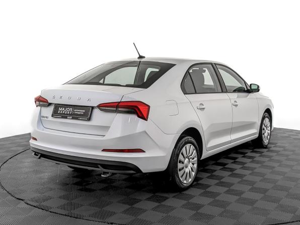 Skoda Rapid II с пробегом 2021 года, цена 1 355 000 рублей, 131058 км, лифтбек, Автокод Объявления