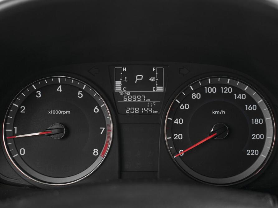 Hyundai Solaris I Рестайлинг Екатеринбург  - изображение 13