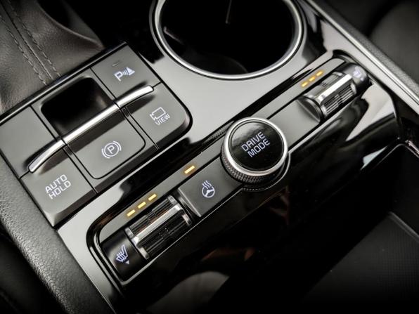Kia K5 III с пробегом 2021 года, цена 2 580 000 рублей, 49594 км, седан, Автокод Объявления