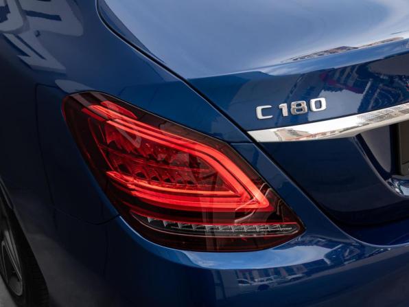 Mercedes-Benz C-Класс IV (W205) Рестайлинг с пробегом 2018 года, цена 2 760 000 рублей, 158657 км, седан, Автокод Объявления