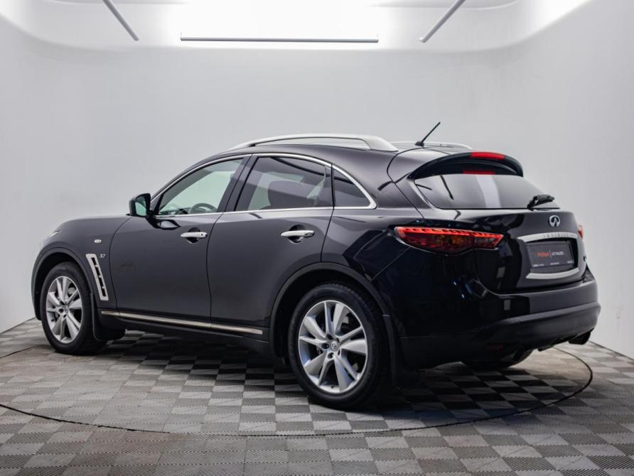 Infiniti QX70 Москва  - изображение 3