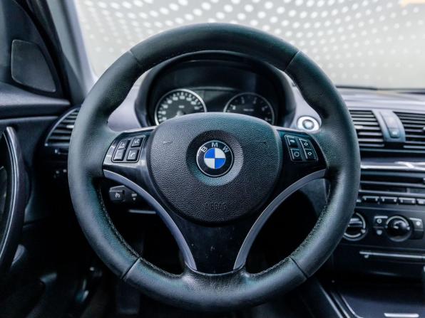 BMW 1 серии I (E81/E82/E87/E88) Рестайлинг с пробегом 2007 года, цена 535 000 рублей, 315232 км, хэтчбек, Автокод Объявления