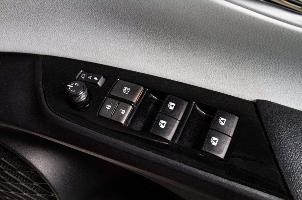 Toyota Prius IV (XW50) Сургут  - изображение 8