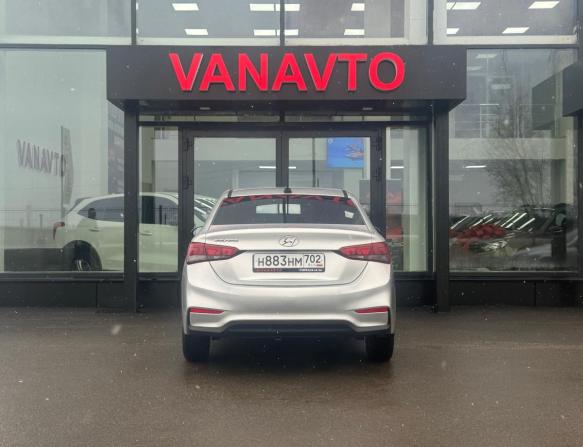 Hyundai Solaris II с пробегом 2018 года, цена 1 250 000 рублей, 91000 км, седан, Автокод Объявления