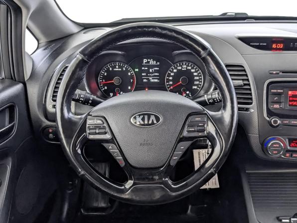 Kia Cerato III Рестайлинг (Classic) с пробегом 2018 года, цена 1 395 000 рублей, 133000 км, седан, Автокод Объявления