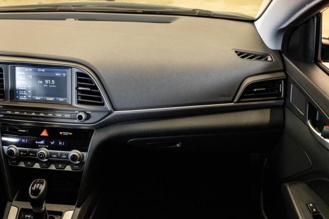 Hyundai Elantra VI (AD) Рестайлинг с пробегом 2020 года, цена 1 649 000 рублей, 75557 км, седан, Автокод Объявления
