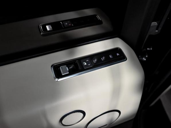 Land Rover Range Rover IV Рестайлинг с пробегом 2018 года, цена 6 400 000 рублей, 118032 км, внедорожник, Автокод Объявления