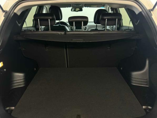 Hyundai ix35 I Рестайлинг с пробегом 2013 года, цена 1 315 000 рублей, 221028 км, внедорожник, Автокод Объявления