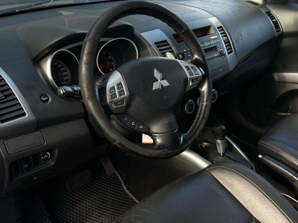 Mitsubishi Outlander II с пробегом 2008 года, цена 890 000 рублей, 230000 км, внедорожник, Автокод Объявления