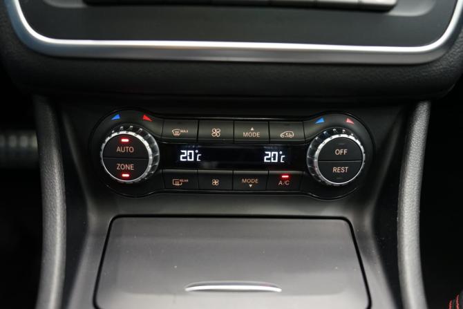 Mercedes-Benz CLA I (C117 X117) с пробегом 2014 года, цена 2 085 000 рублей, 101800 км, седан, Автокод Объявления