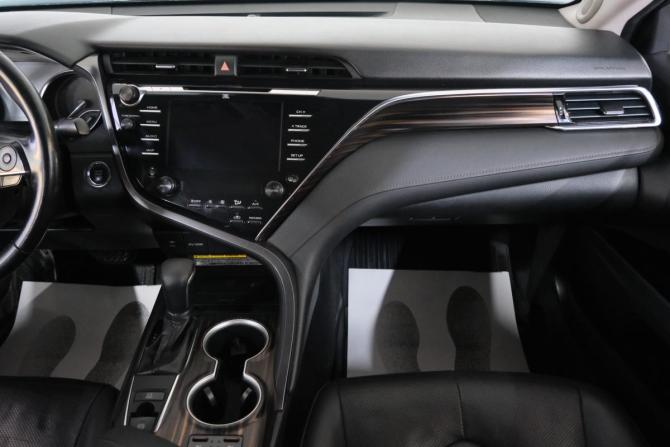 Toyota Camry VIII (XV70) с пробегом 2018 года, цена 2 859 000 рублей, 153886 км, седан, Автокод Объявления